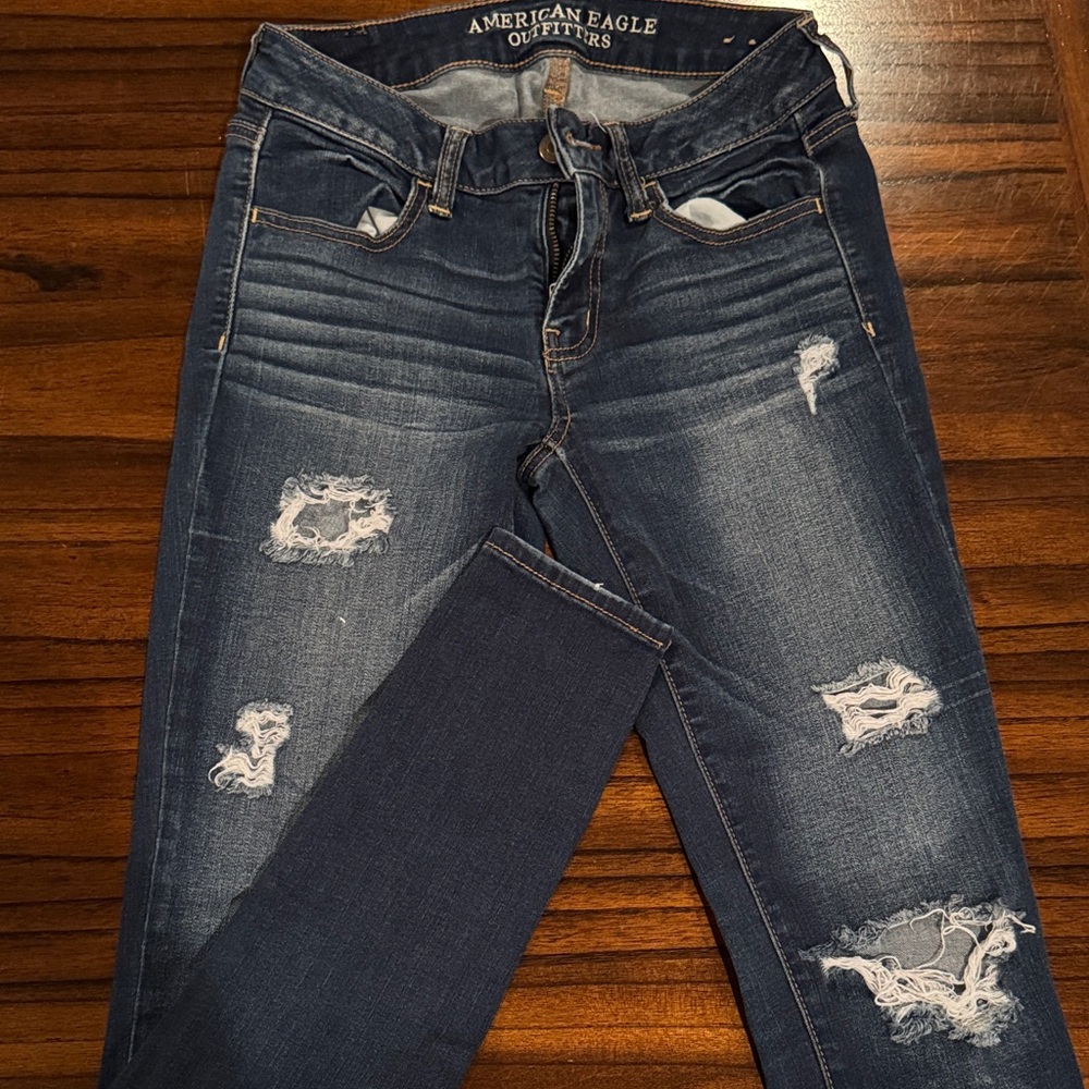 American Eagle Outfitters Women's Dark Blue Distressed Skinny Jeans